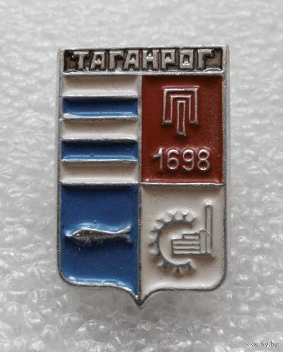 Значок. Таганрог 1698 год. маленький значок #1057
