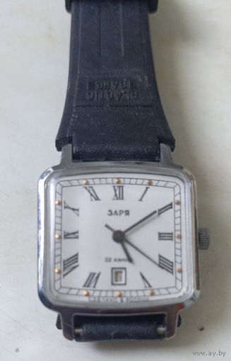 Часы заря 22 камня с календарем женские ссср