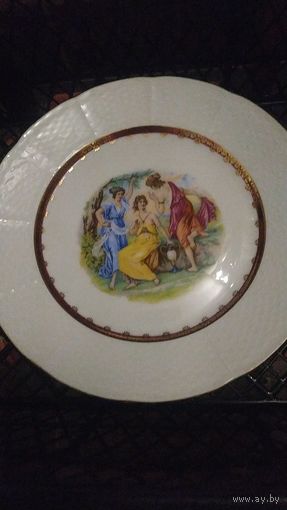 "Мадонна" ГДР.(Чай кофе сервиз).ЧССР.(столовый сервиз).ПНР.(тарелки).КНР(рисовый фарфор).