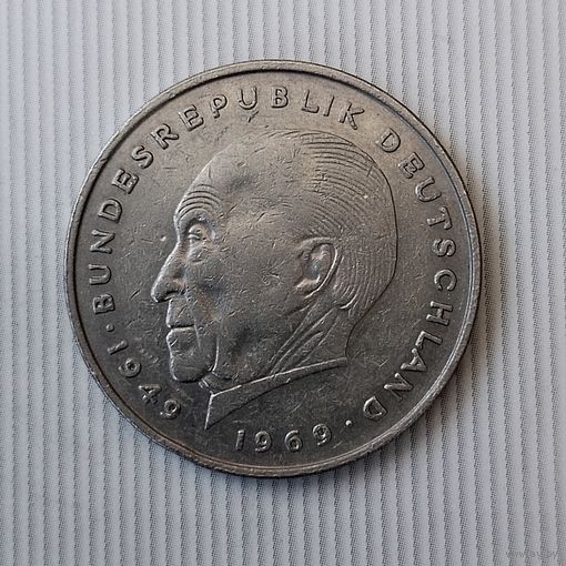 2 марки 1972 года (G) Германия. Федеративная республика (ФРГ). Конрад Аденауэр. 20 лет ФРГ.