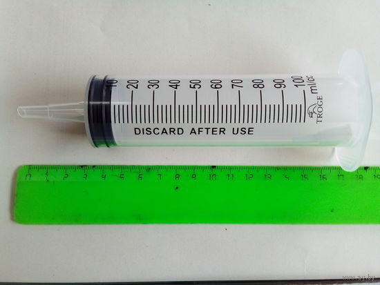 Шприц для технических жидкостей 100 мл