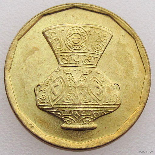 Египет, 5 пиастров 2004 г., сост. Unc, античная керамическая ваза, KM #941