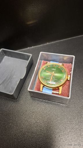 С 1 рубля! Часы Победа. Состояние корпуса как не ношено. Идут. Точность не проверял. Без репассажа. Состояние на фото.
