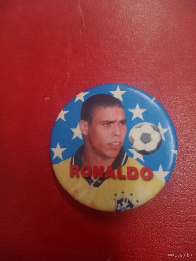 Значок. RONALDO