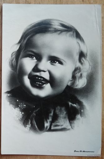 Меснянкин Ю. Девочка. 1950-е. Подписана