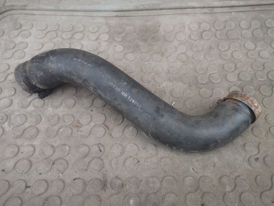 Патрубок радиатора Mitsubishi Carisma