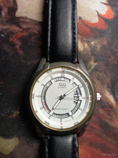 Часы Q&Q кварцевые с браслетом