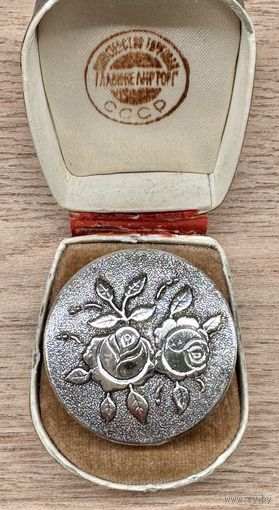 Брошь. Дресс-клип (зажим для платка)