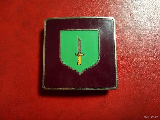 Нарукавный знак на пимсах. Производство Италия. Пластик.