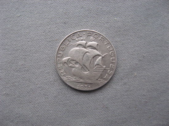 Португалия 2.5 эскудо 1951 год  от 1 рубля без минимальной цены