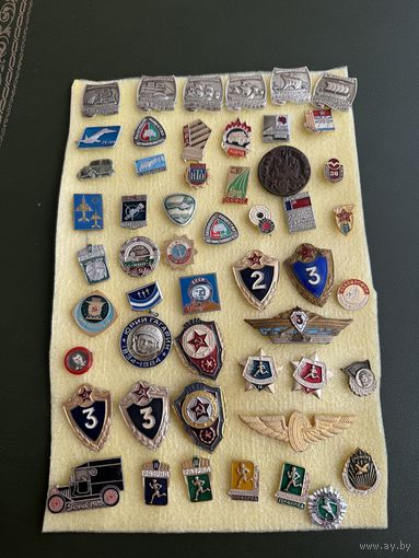 Значки с рубля