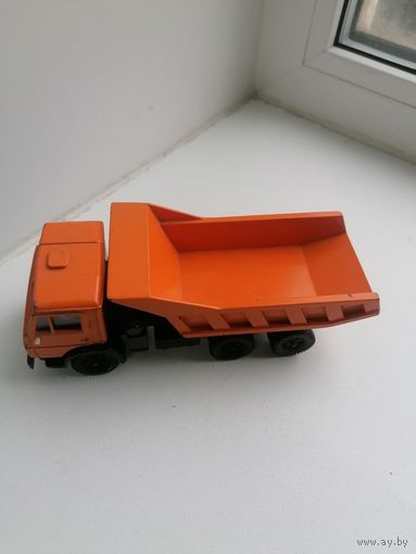 Модель 1/43 камаз 5511 в ремонт