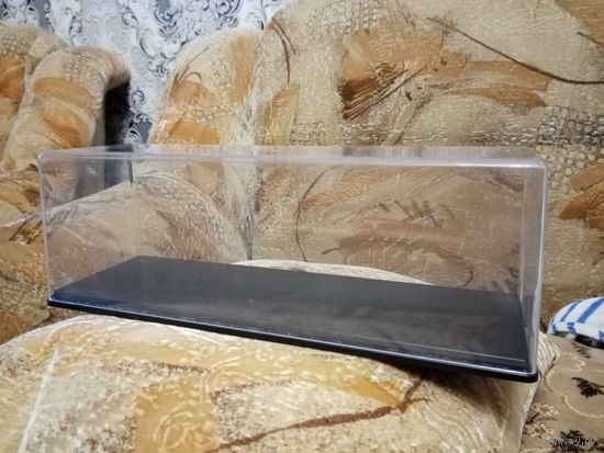 Пластиковые боксы от SSM. 32*10,5*10,5.