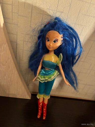 Кукла предположительно Winx