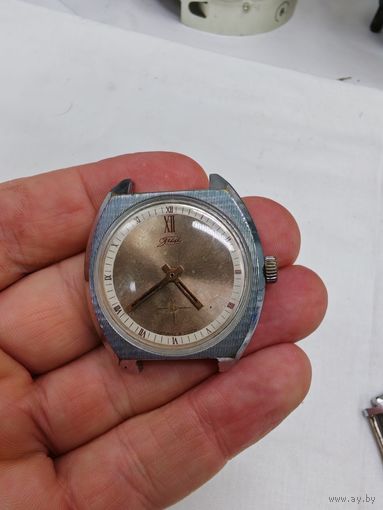 Часы зим рабочие