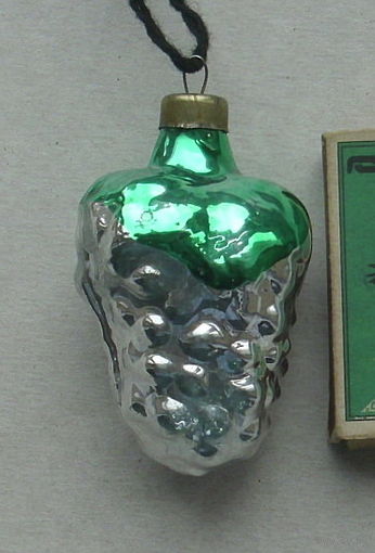 Ёлочная игрушка. Виноград. Я-36.