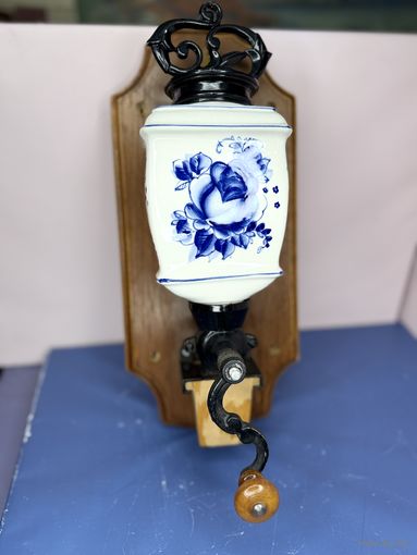 Кофемолка ручная Гжель