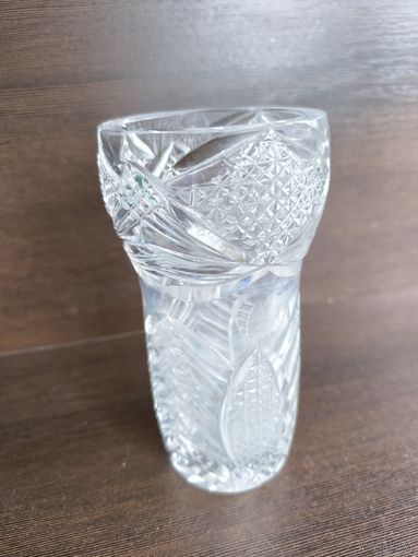 Ваза хрустальная (25см)