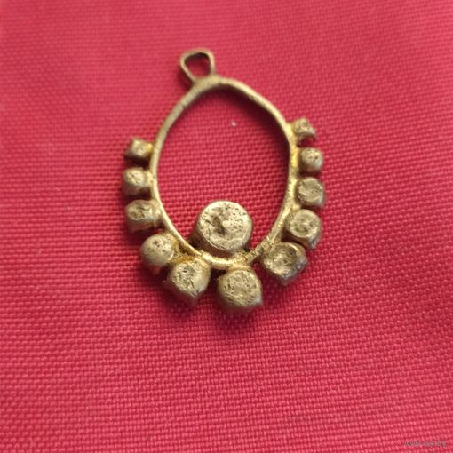 Старинный винтажный кулон (украшение), золотистый металл с камушками, /оригинал -находка/ на реставрацию, с рубля...