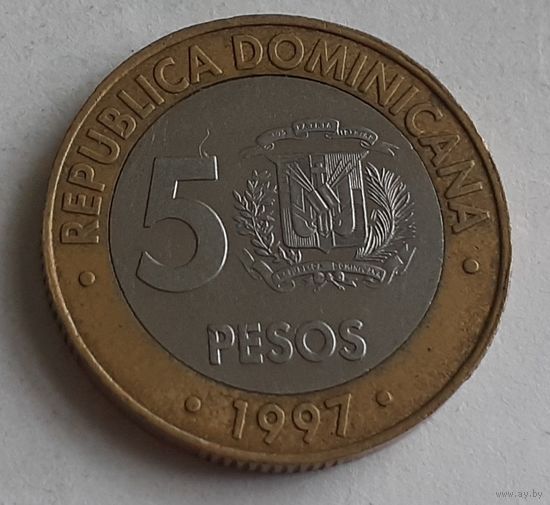 Доминикана 5 песо, 1997 (50 лет Центробанку) (4-0-14)