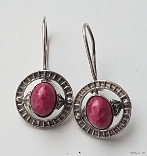 Серьги. Камень. 70-е годы. Длина 2,8 см
