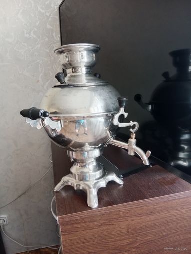 Самовар электрический СССР знак качества 3 л. Рабочий