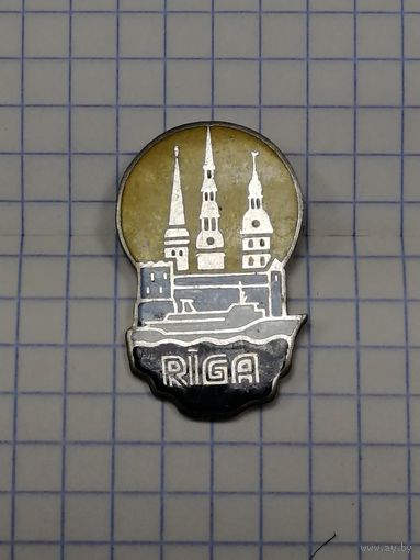 Рига. Тяжелый металл, горячая эмаль. Булавка.