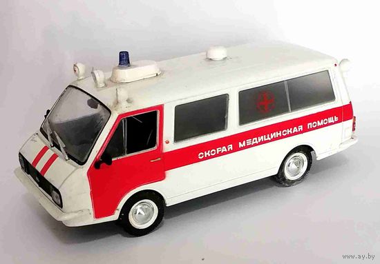 Модель автомобиля РАФ-22031 (Скорая помощь)