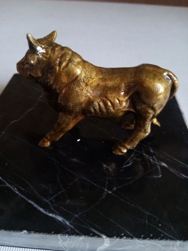 Статуэтка зубр бронза