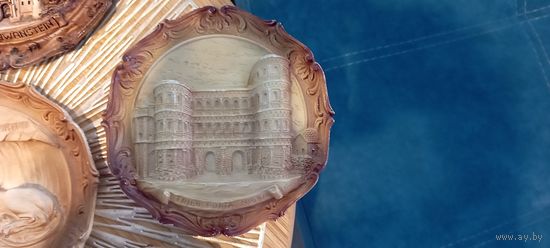 Сувенирная тарелочка ''Trier Porta Nigra'' из Германии