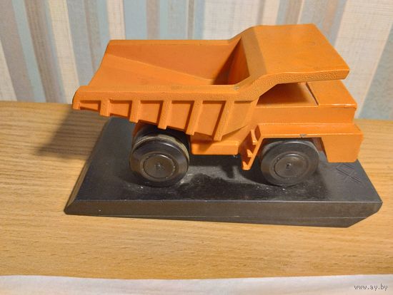 Автомобиль "БелАЗ". Памятный сувенир.