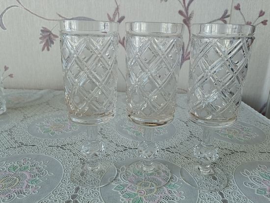 Бокалы фужеры хрустальные 3 шт.одним лотом