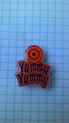 Рекламный значок Yummy Yimmy.