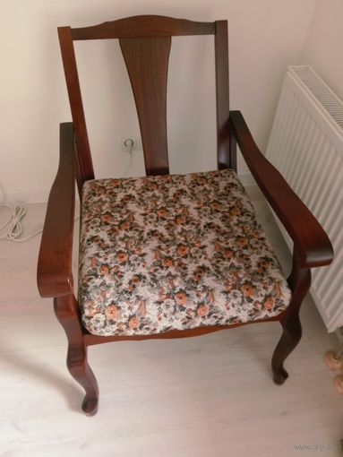 Кресло винтажное в отличном состоянии. Румыния