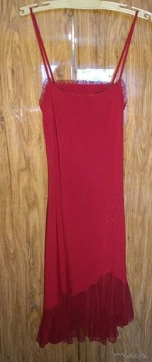 Платье бордовое