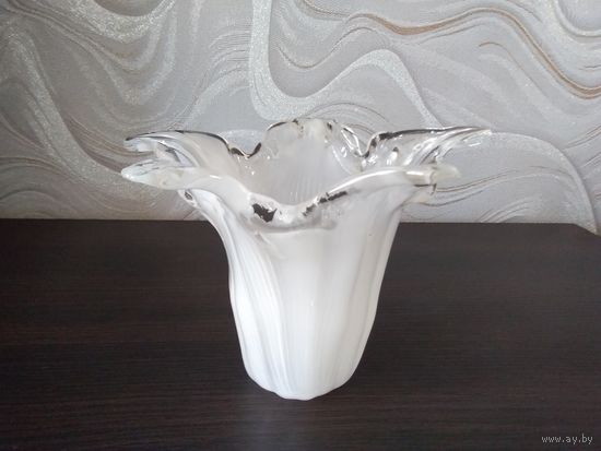 Плафон, высота 12см, ширина 15см, отверстие под патрон 3,5 см