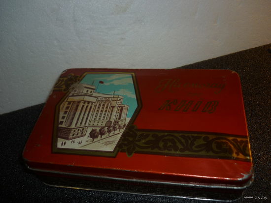 Жестяная Шкатулка-коробка. НА СПОГАТ про КИIВ. СССР