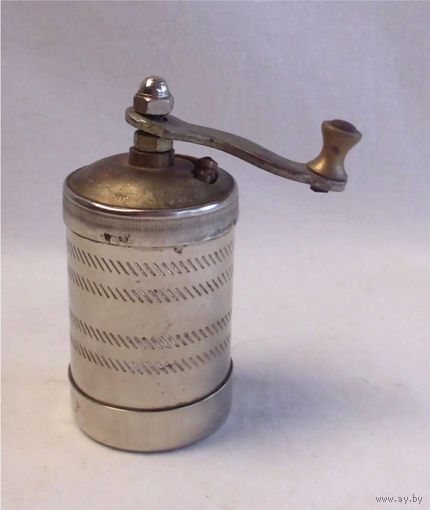 Ручная мельница для перца Перцемолка 01