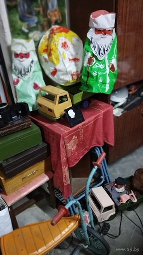 Надувные игрушки из прошлого СССР ,2 деда Мороза и шар.Лотом.