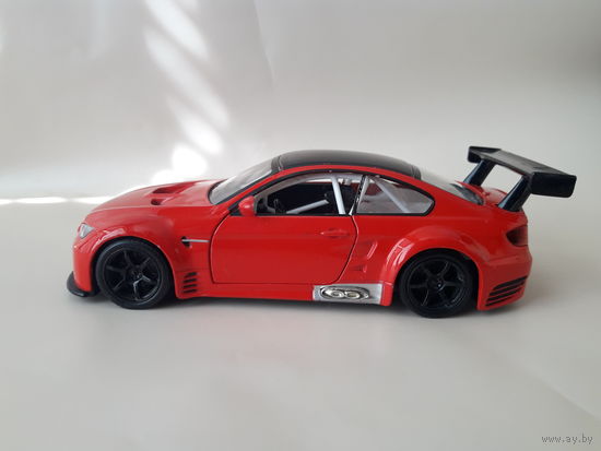 BMW M3 GT2 2009 масштаб 1:32
