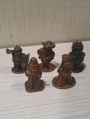 Фигурки из киндеров