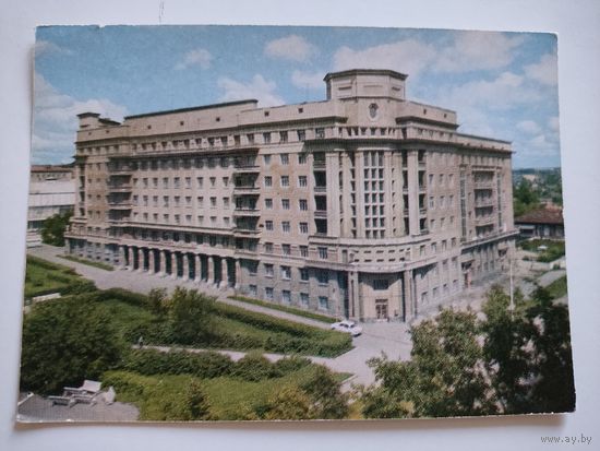 Чистая открытка "Новосибирск.Жилой дом на Красном проспекте", фото Б.Подгорного, 1973г.