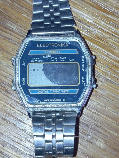 Часы ELECTRONIKA 55