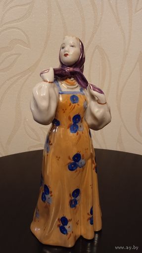 Статуэтка Плясунья Дулево