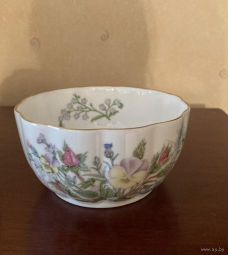 Пиала Розы Wild Tutor Aynsley Англия костяной фарфор винтаж