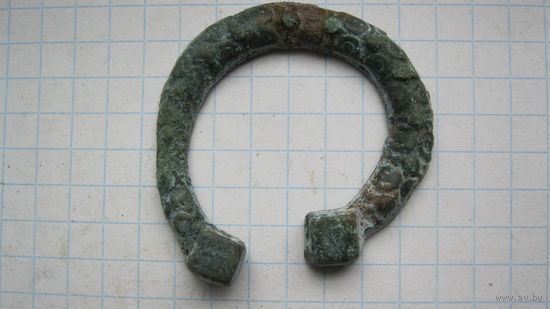 Застежка древняя. Бронза, литье.