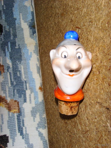 Пробка . Дозатор . ГДР . Фарфор