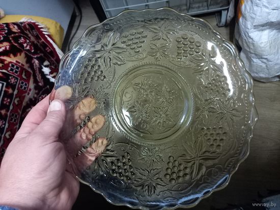 Тарелка Блюдо Виноград СССР 27 см.