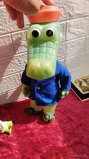 ИГРУШКА КРОКОДИЛ ГЕНА ЗНАК КАЧЕСТВА СССР ВЯТКА  . ОРИГИНАЛ  .  Распродажа Коллекции !!! . Экспресс  Аукцион не с рубля без МПЦ и прочего 3 ДНЯ  .Много лотов в продаже .