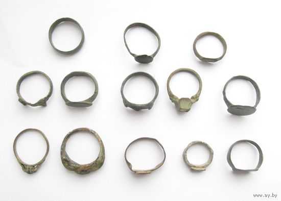 Все лоты с рубля.Старинные кольца.